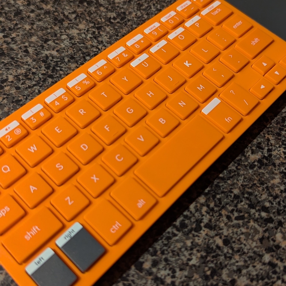 Kano Bluetooth/Wireless Keyboard with Touchpad